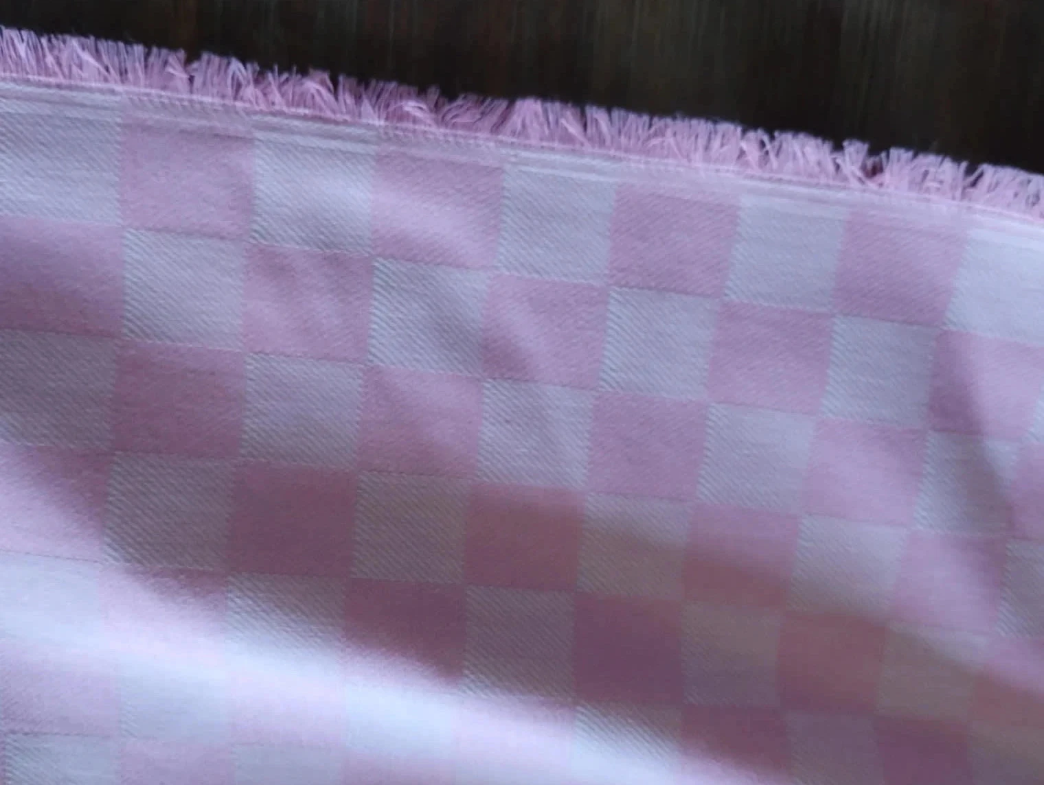 Large piece of pink vichy fabric – photo 3
